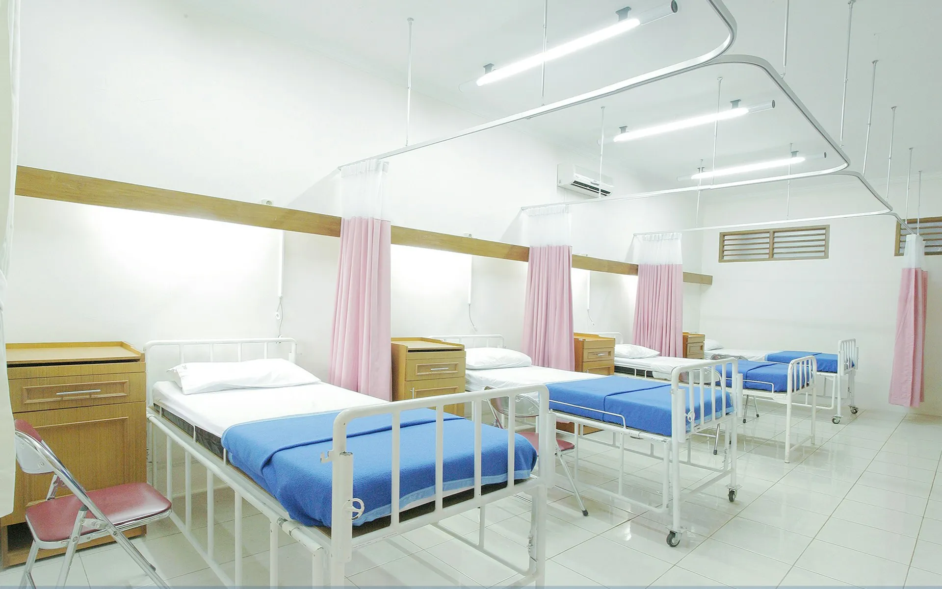 A Pasadena plastic-surgery practice